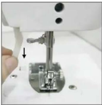 Emerio SEW121820.1 - REMPLACEMENT DU PIED PRESSEUR - 2