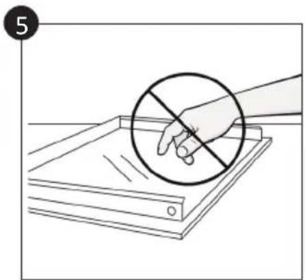 CANDY FIDC B605 L - Aφαρεοτε καικαθαρίσε τη γυαλινη πόρτα (εξαρτάται από το μοντέλο) - 5