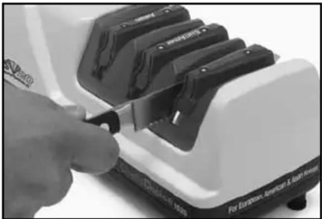 Chef's Choice Diamond Hone AngleSelect 1520 - PRoCeDURe foR SHARPENING SeRRATeD BLADeS - 2
