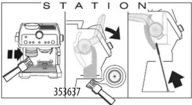 DELONGHI La Specialista Prestigio EC9355.M - Cleaning the "Smart tamping station" - 1