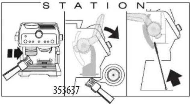 DELONGHI La Specialista Prestigio EC9355.BM - Cleaning the "Smart tamping station" - 1
