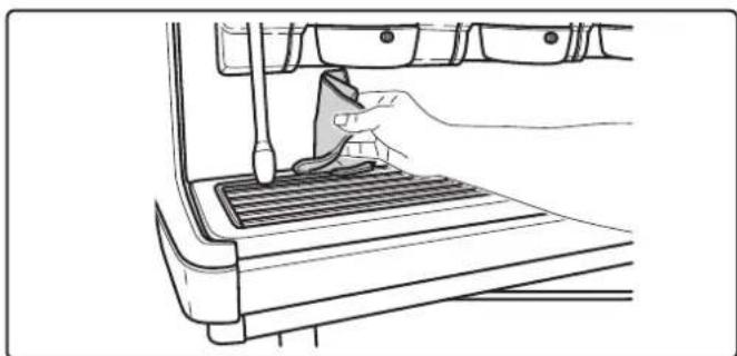 La Cimbali M100 - BODYWORK - This operation must be carried out at the end of each working day - 1