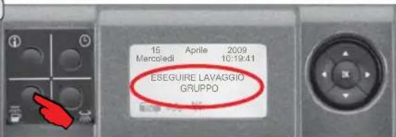La Cimbali S39 TE - Lavaggio gruppo con pastiglia detergente - 6