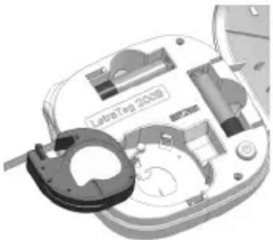 DYMO LetraTag 200B - Pour insérer la cassette d'étiquettes - 1
