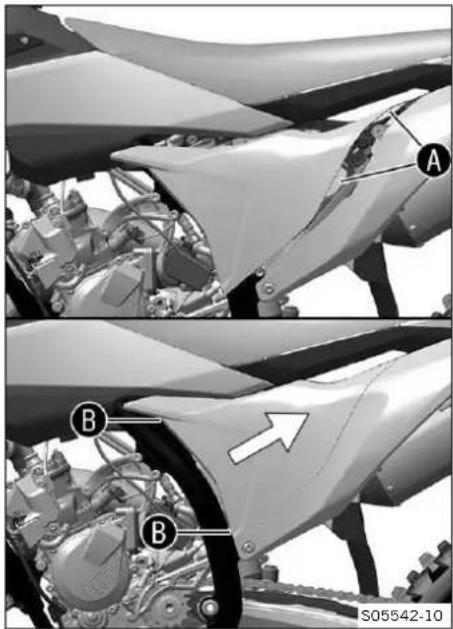 KTM 125 SX (2023) - Monter le couvercle du boîtier du filtre à air - 1