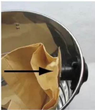Toolcraft NTS200 - F) montage du sachet filtrant - 1