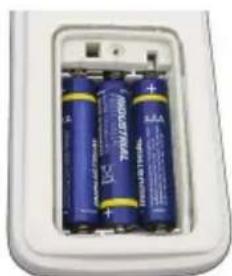 Testo 1082 - Inserting batteries - 1