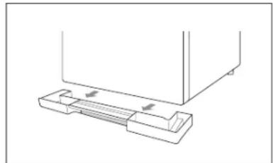 WINIA WKOC1C0KBSTM - Comment sortir le réservoir d'eau et le plateau d'eau du four - 4