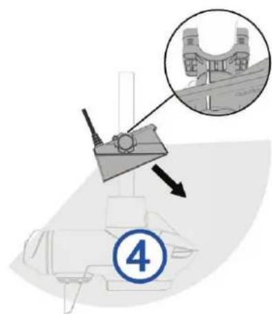 GARMIN LiveScope Plus LVS34 - Orientation du support pour l'arbre du moteur électrique - 4