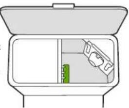 IROBOT Roomba Combo j7+ - Entfernen von Schmutz von der Gebläseabdeckung - 1