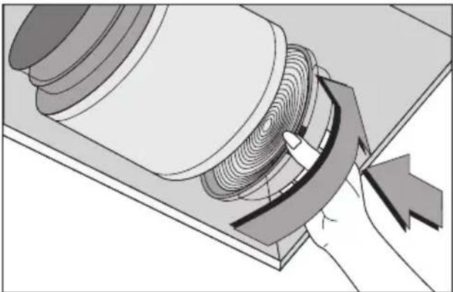 GRUNDIG GDSP 5470 DXSCH - Remplacement des filtres à carbone - 1