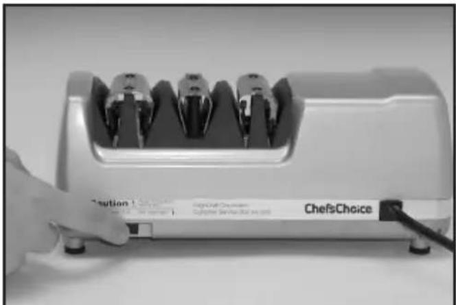 Chef's Choice Model 130 - DRESSING OF STROPPING/POLISHING DISKS - STAGE 3 - 3