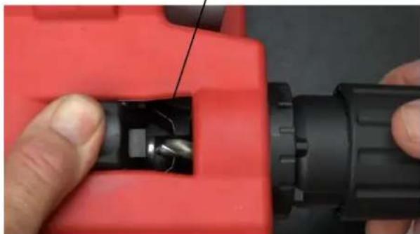 Holzmann BSG13E - Bohrer in Spannfutter einrichten - 3