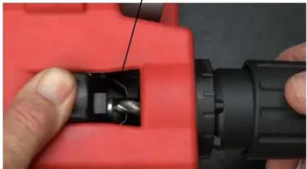 Holzmann BSG13E - Setting up drill chuck - 3