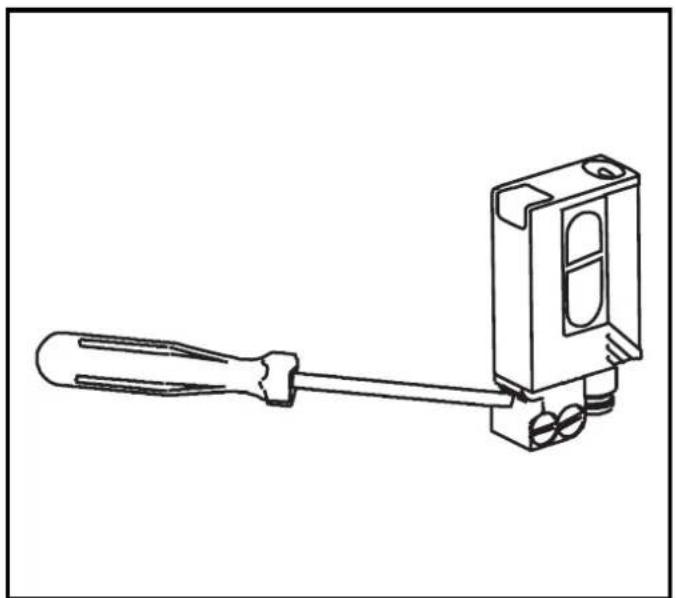 IFM OJ5193 - Installation of the supplied mounting fixture - 3