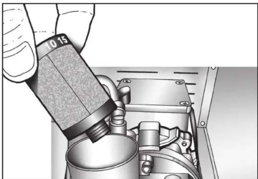 Fulgor Milano FVSD 2900 TC - RELLENADO DE ACEITE Y SUSTITUCION DEL FILTRO DESACEITADOR DE LA BOMBA (EN CASO DE DERRAME DE ACEITE DURANTE EL TRANSPORTE) - 12