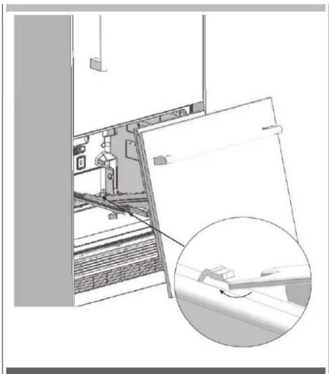 Fulgor Milano FBCD 762 TNF EDBL - Einbau der Gefrierfachmöbeltür - 1