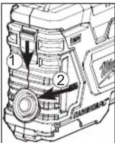 MILWAUKEE 49902340 - Installer/retirer la boite à poussière et le filtre HEPA - 1