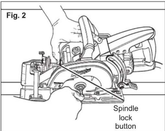MILWAUKEE 657720 - Installing Blade - 1
