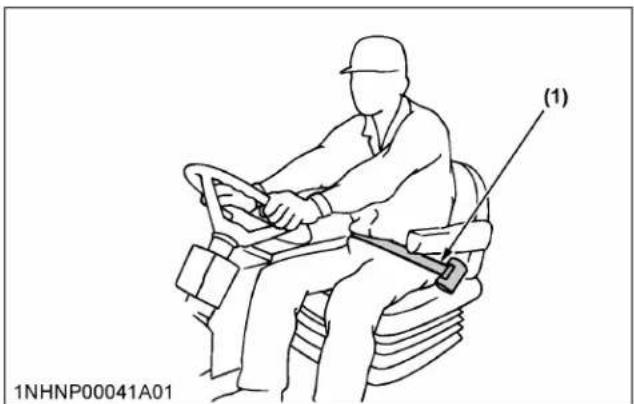 KUBOTA LX2610 - Avertissement - 1