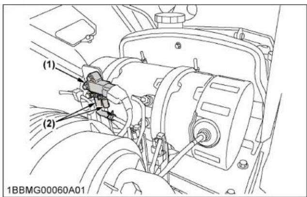 KUBOTA LX2610 - Remplacement du flexible de capteur de pression différentielle [LX3310] - 1