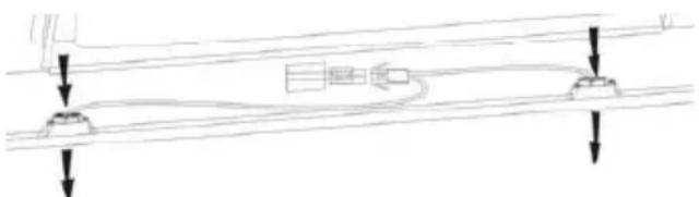 HOOVER HTS9CBK5XWIFI - Changing a light bulb - 1