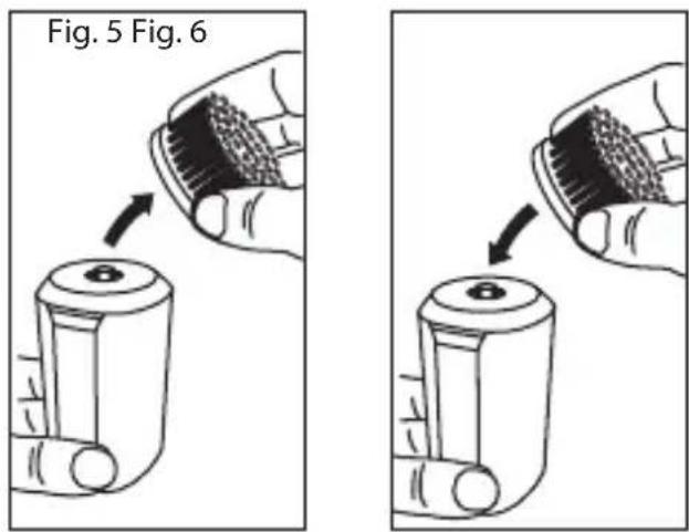 REMINGTON RECHARGE Compact Cleansing - Demontarea capului de perie: - 1