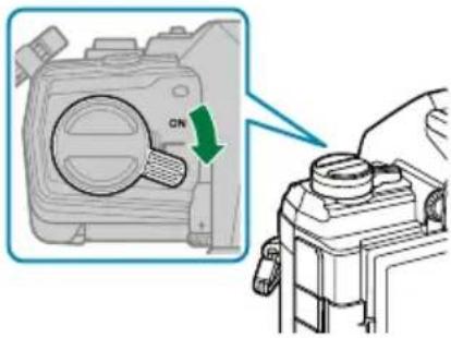OLYMPUS OM5 - Insertion de la carte - 1