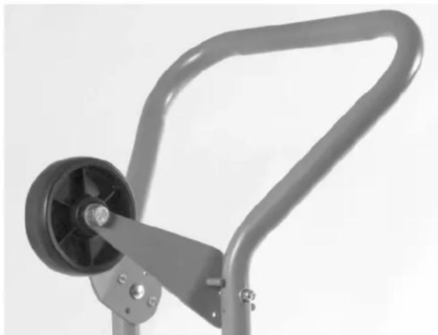RIDGID K6200 - Instrucciones para instalar la rueda de transporte - 1