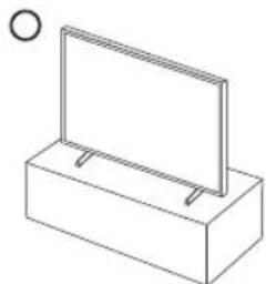 SAMSUNG QE65LS03BAUXXC - Vorsichtsmaßnahmen beim Aufstellen eines Fernsehgeräts mit Standfuß - 1