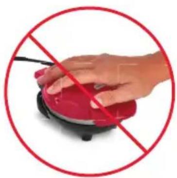 Dash Deluxe Mini DMW005GBDB06 - USING YOUR DELUXE MINI WAFFLE MAKER - 1
