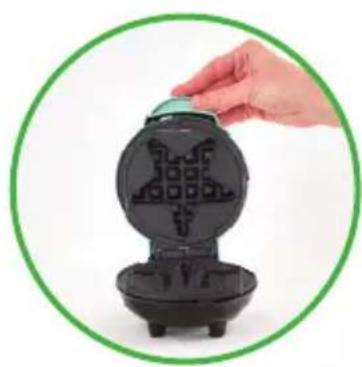 Dash Star Mini DMWR001NM - USING YOUR MINI WAFFLE MAKER - 3