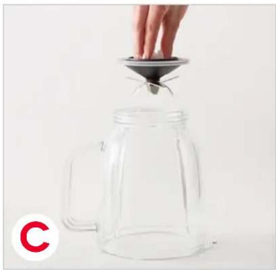 Dash Quest DQB150GBAQ02 - REMOVING THE BLADE - 1