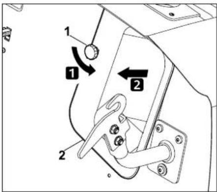 STIHL RT 4082 - Removing the discharge chute - 1