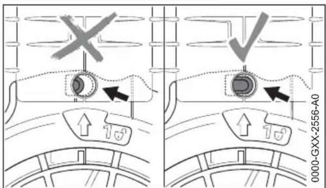 STIHL SHE 71 - Saugrohr demontieren - 3