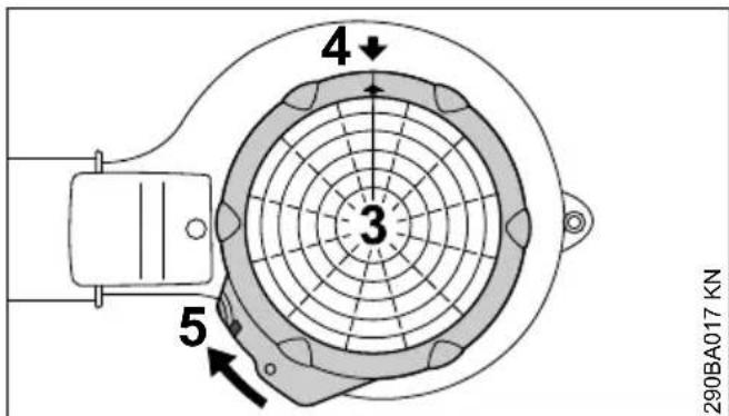 STIHL SHE 71 - Smontaggio del tubo di aspirazione - 2