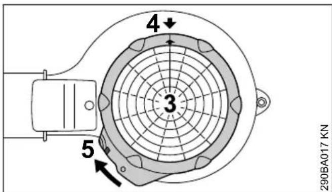 STIHL SHE 71 - Démontage du tube d'aspiration - 2