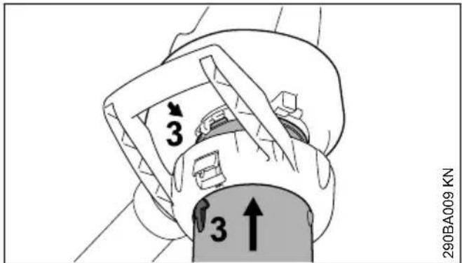 STIHL SHE 71 - Montage du tube d'aspiration - 2