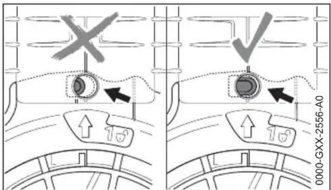 STIHL SHE 71 - Montage du tube d'aspiration - 4