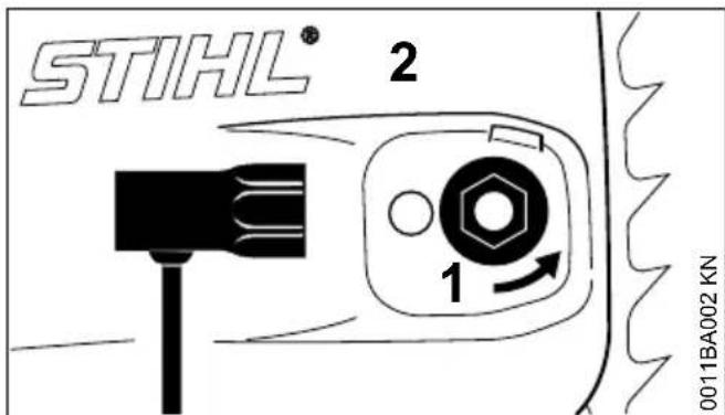 STIHL MS 201 TCM - Démontage de la bougie - 1