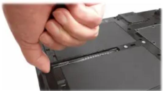 Getac F110 G6 - Utilisation de l'attache - 4