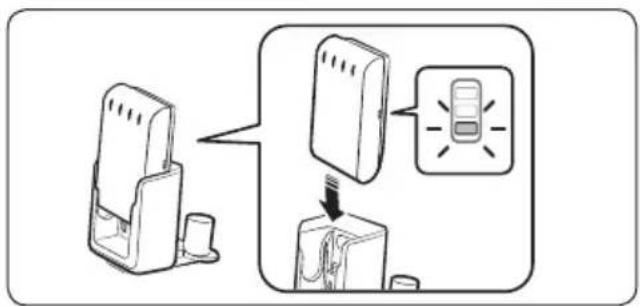 SAMSUNG Jet 75 pet extra - De batterij opnieuw plaatsen - 1