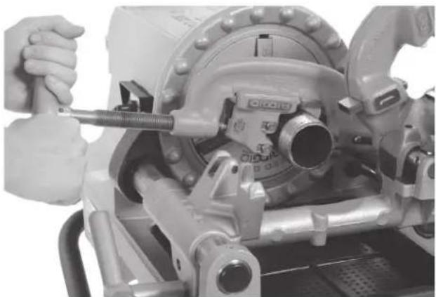 RIDGID 300 Compact - Cutting - 1