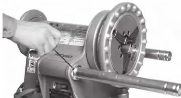 RIDGID 300 Complete - Instalación del carro 311 y herramentas - 3