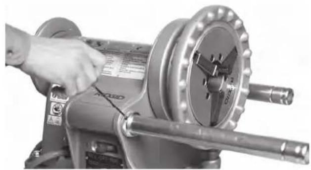 RIDGID 300 Complete - Mounting on Bench - 4