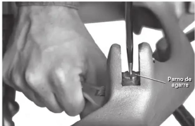 RIDGID 300 Complete - Ajuste del perno de agarre - 1