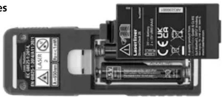 Laserliner DistanceCheck - Inserting batteries - 1