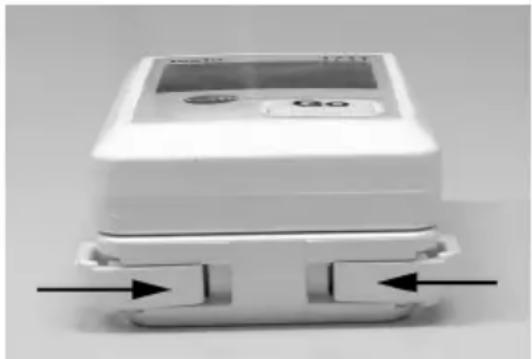 Testo 174T - Remover/colocar o bloqueio do data logger - 3
