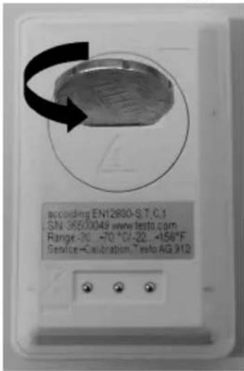 Testo 174T - Remover/colocar o bloqueio do data logger - 4