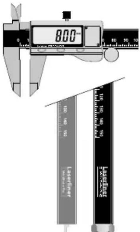 Laserliner MetricMaster Plus - Inserting battery - 5